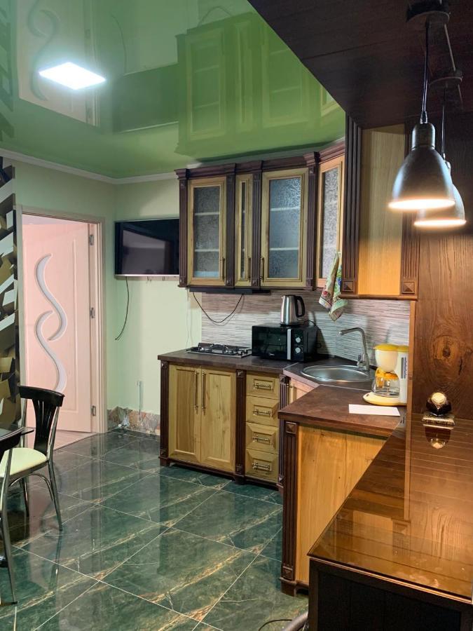 Bed and Breakfast Art Hole Кутаїсі Екстер'єр фото