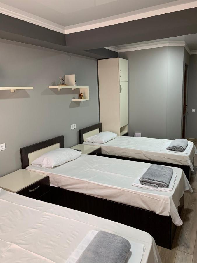 Bed and Breakfast Art Hole Кутаїсі Екстер'єр фото